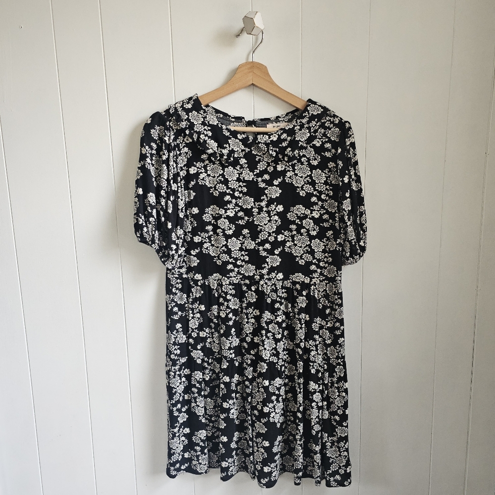 ☆ MI AMI Peter Pan Floral Dress